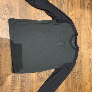 Men’s casual shirt